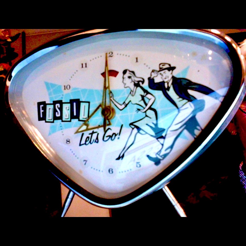 FOSSIL VINTAGE 1950 Alarm Clock